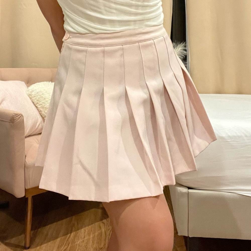 Light pink pleated skirt
